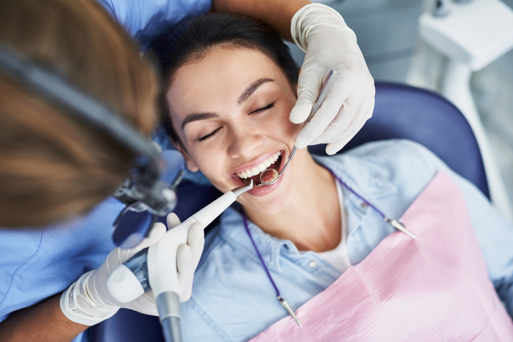 Professional Teeth Cleaning in Alburqueque